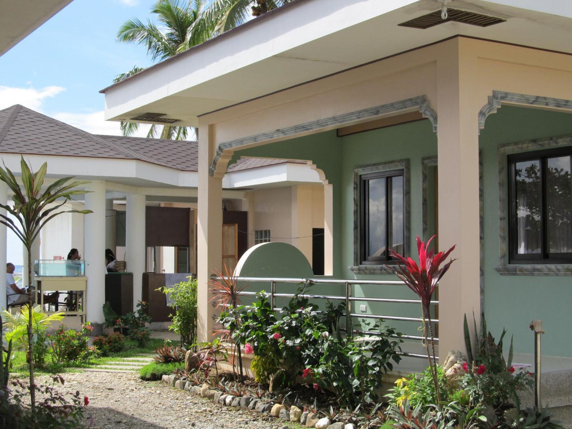 Ucoy Beach Resort Libertad Kültér fotó