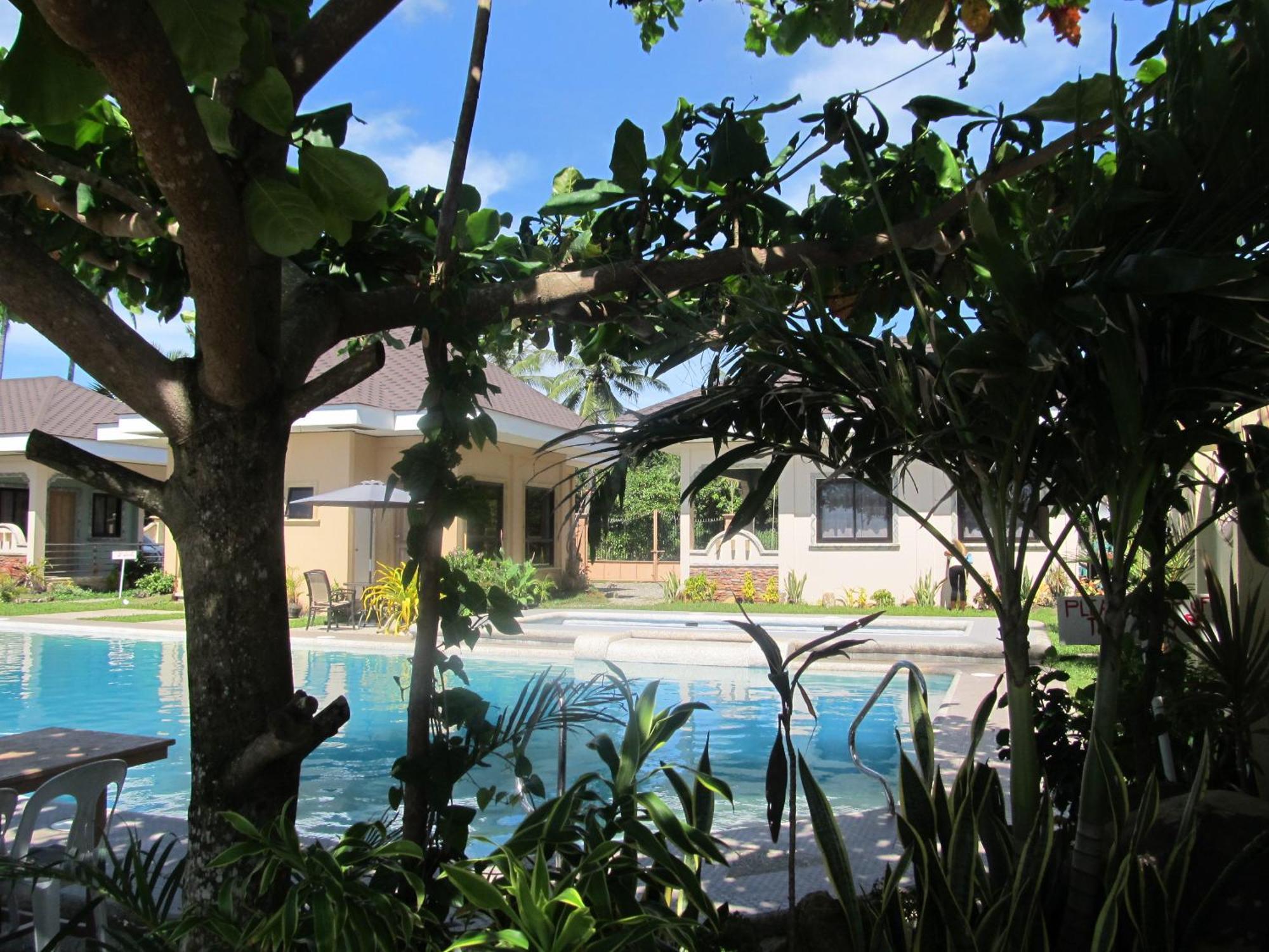 Ucoy Beach Resort Libertad Kültér fotó
