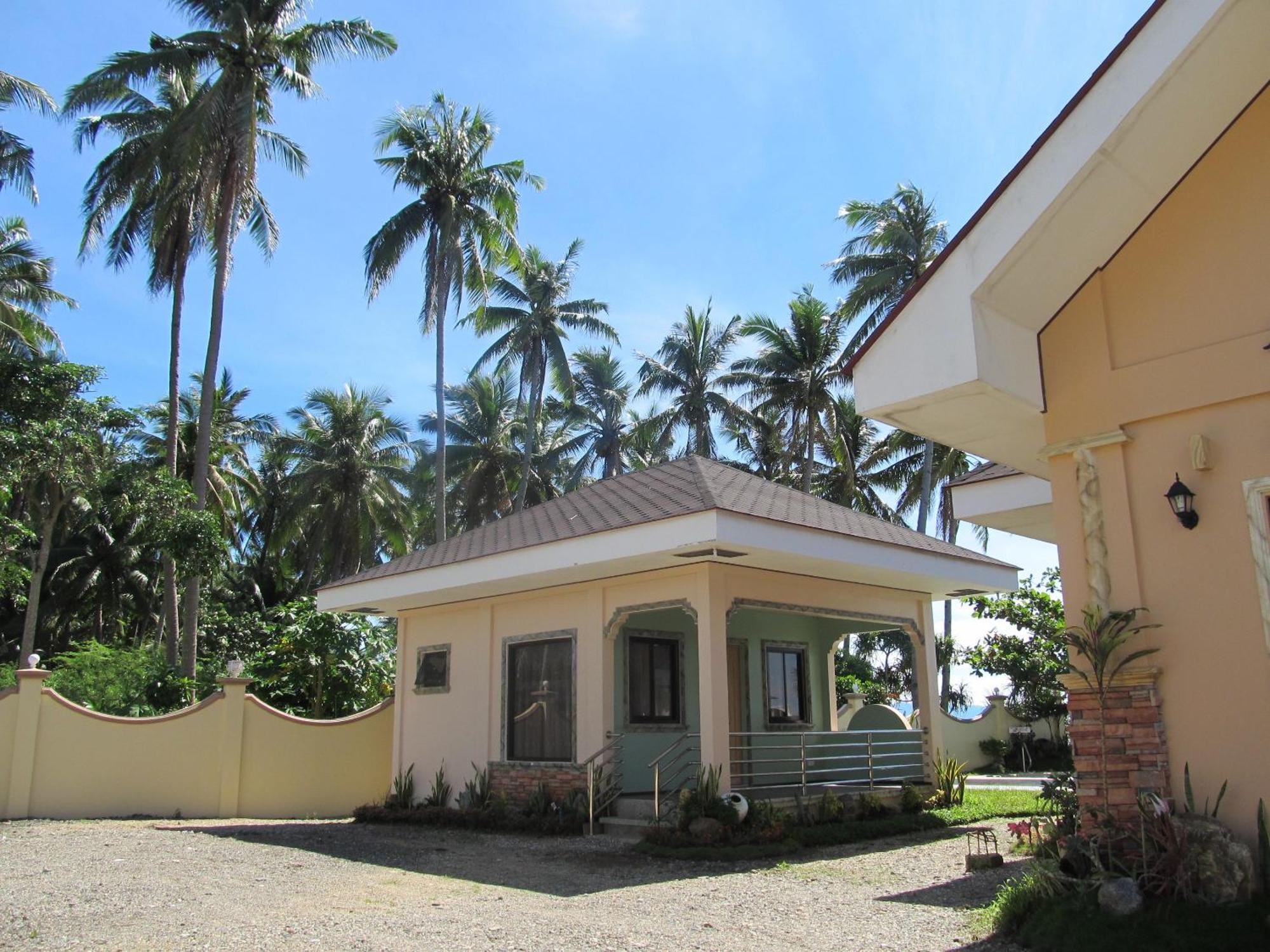 Ucoy Beach Resort Libertad Kültér fotó